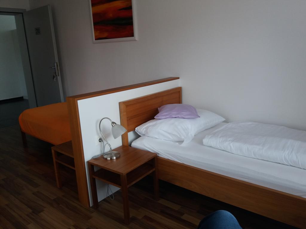 Baláca Panzió Veszprém Exterior foto